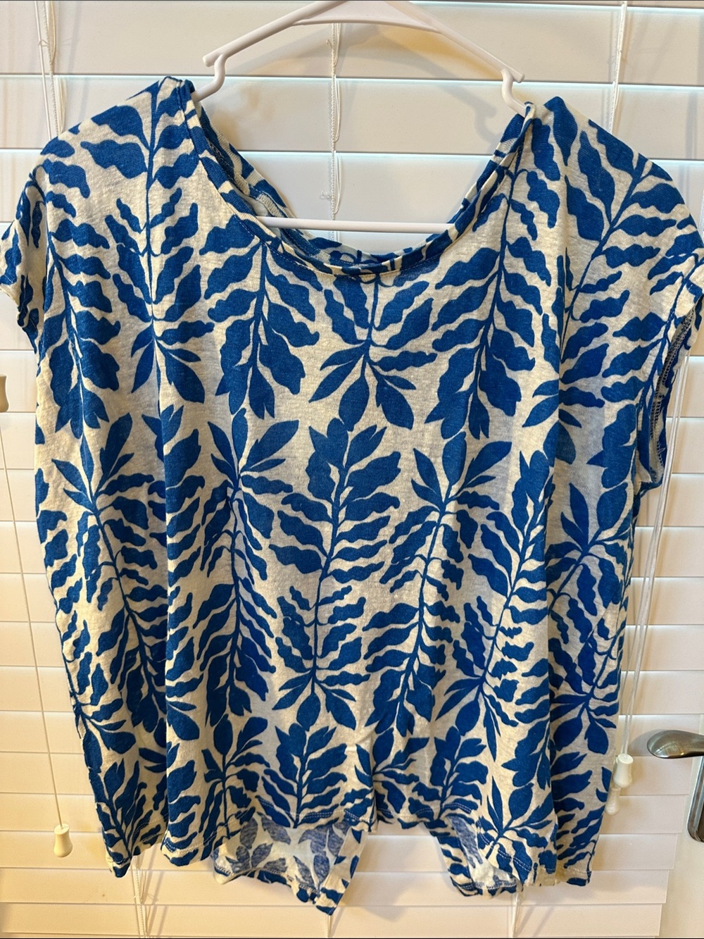 Rachel Zoe Blue Leaf-Print Short Sleeve Tunic